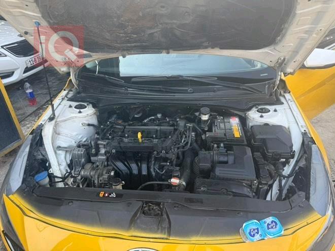 هیوندای ئەلەنترا